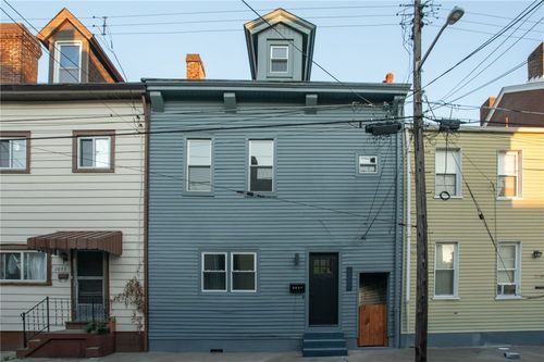 2031 Lautner St, Pittsburgh, PA, 15212-3212 | Card Image
