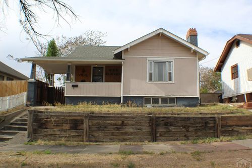 911 E 6th St, Pueblo, CO, 81001-3716 | Card Image