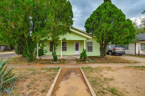 57 E 21st St, San Angelo, TX, 76903-2942 | Card Image