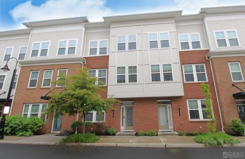 13 Fleet St, North Brunswick, NJ, 08902-5030 | Card Image