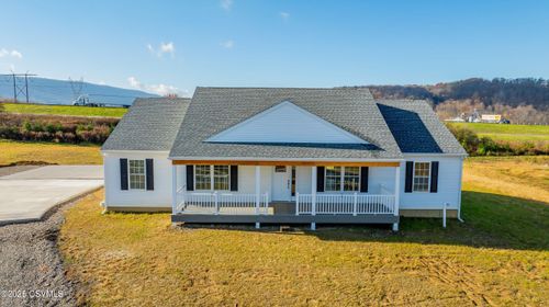 30 Maple Crest Dr, Nescopeck, PA, 18635-8700 | Card Image