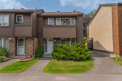 72-2111 Montréal Rd, Gloucester, ON, K1J8M8 | Card Image