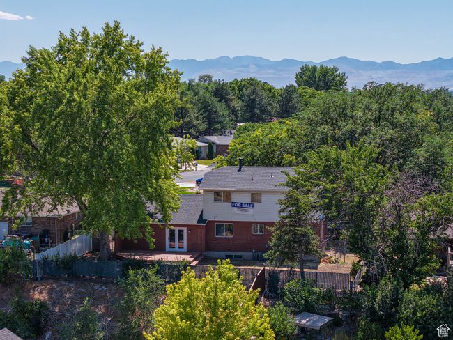 View of subject property with mountains | Image 23