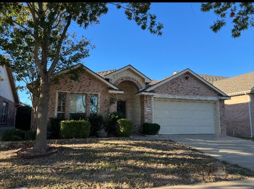 2041 Lake Trail Dr, Heartland, TX, 75126-8275 | Card Image