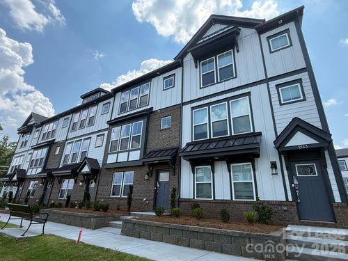 2143 Hawksworth Ln, Charlotte, NC, 28262-1564 | Card Image