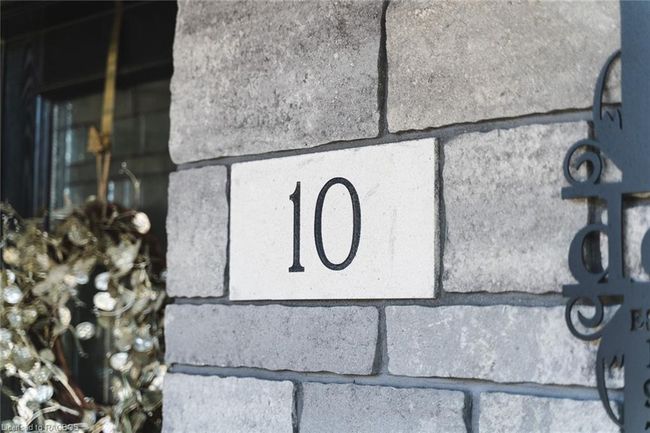 10 Palmer Marie Lane, Townhouse with 2 bedrooms, 2 bathrooms and 3 parking in Chesley ON | Image 7