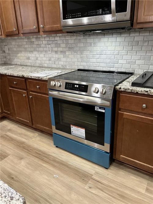 1806 Waters Edge Trl, Roswell, GA, 30075-8207 | Card Image