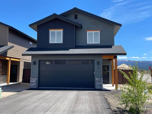 10 N Creek Way, Cascade, ID, 83611 | Card Image