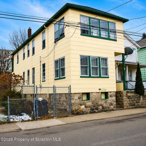 62 Hutson St, Wilkes Barre, PA, 18702-4934 | Card Image