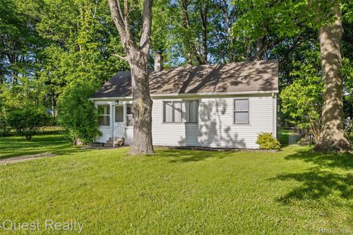 32660 Saint Vincent Avenue, Warren, MI, 48092 | Card Image