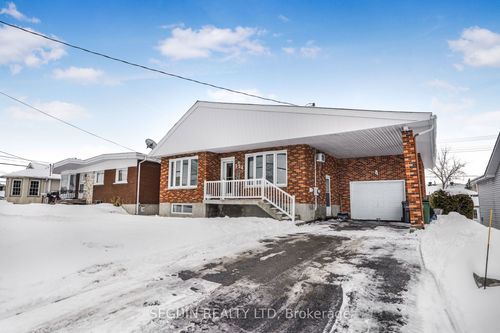 524 Catherine St, Hawkesbury, ON, K6A1Z9 | Card Image