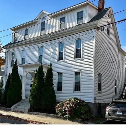 apt-3-28 Langdon St, Portsmouth, NH, 03801-3933 | Card Image