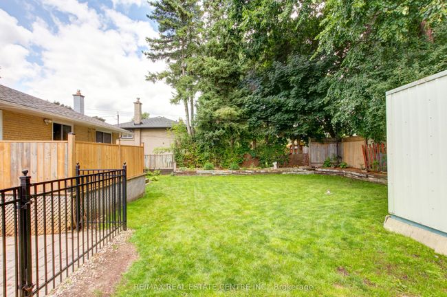 38 Weber Dr, House other with 4 bedrooms, 2 bathrooms and 5 parking in Georgetown ON | Image 36