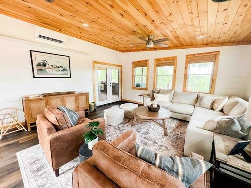 449 Burbano Creekside Ldg, Talking Rock, GA, 30175-2630 | Card Image