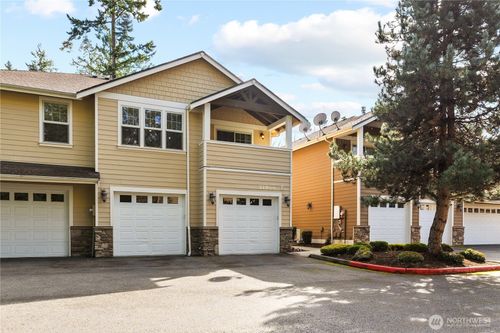 e-1-21900 Se 242nd St, Maple Valley, WA, 98038-5834 | Card Image