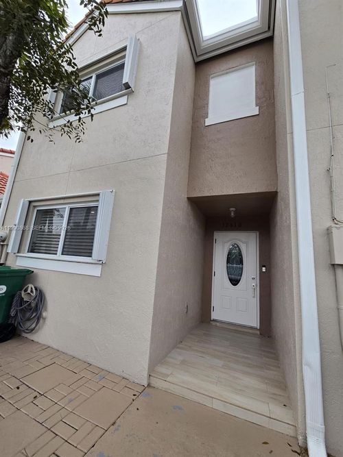 12610 Nw 11th Ter, Miami, FL, 33182 | Card Image