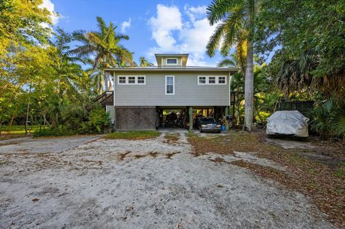 201 Sw 6th St, Stuart, FL, 34994-2916 | Card Image