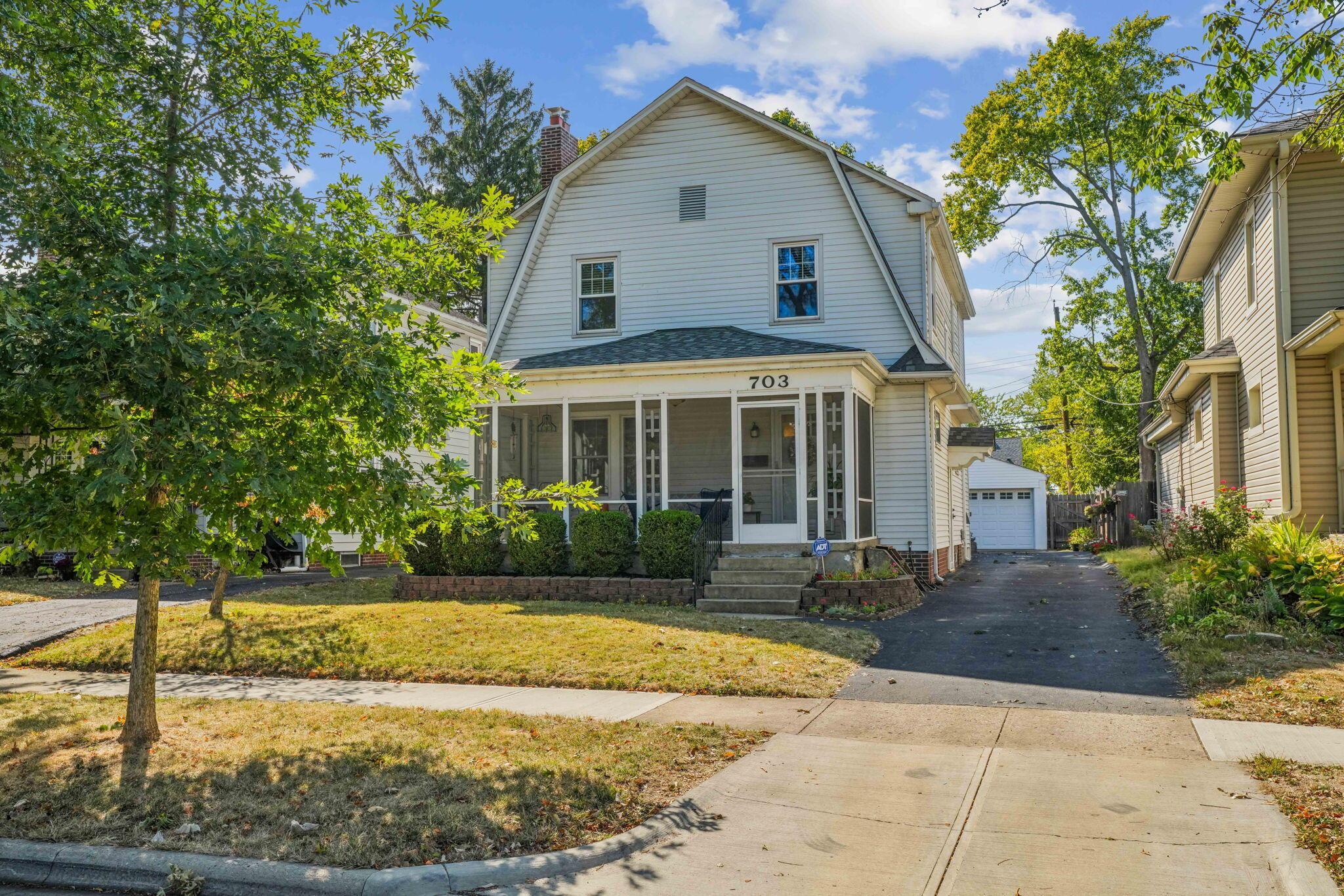 Roosevelt Ave, Columbus, OH 43209