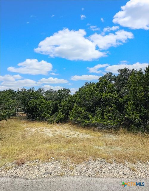 470 Tamarack Dr, Canyon Lake, TX, 78133-2605 | Card Image