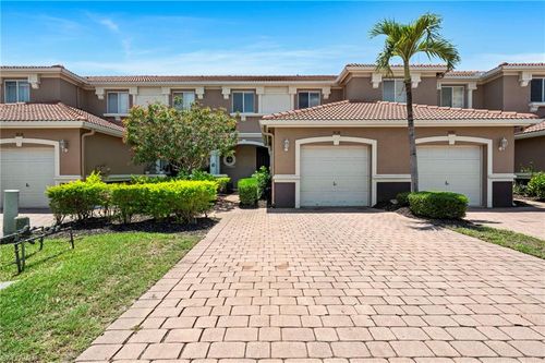9638 Roundstone Cir, FORT MYERS, FL, 33967-5155 | Card Image