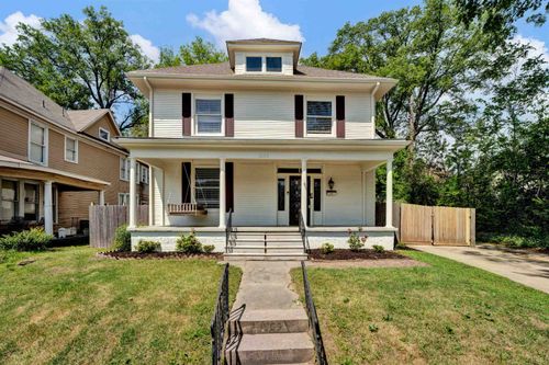 1556 Court Ave, Memphis, TN, 38104-2418 | Card Image