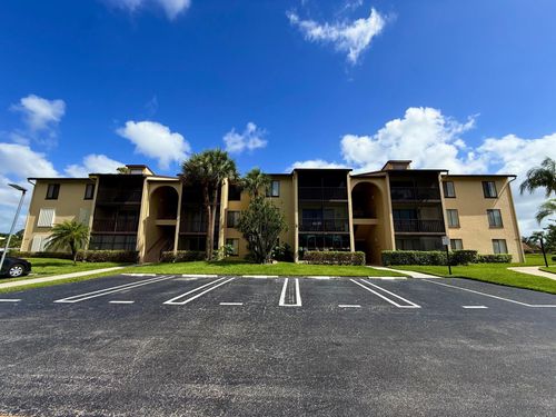 apt-e3-603 Sea Pine Way, Greenacres, FL, 33415-8915 | Card Image