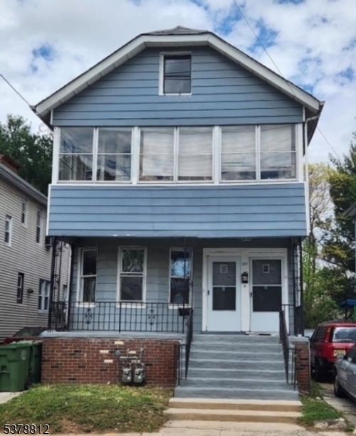 395 E 9th Ave, Roselle, NJ, 07203-2103 | Card Image