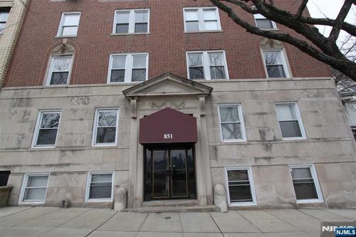 851 Boulevard, Weehawken, NJ, 07086-7043 | Card Image