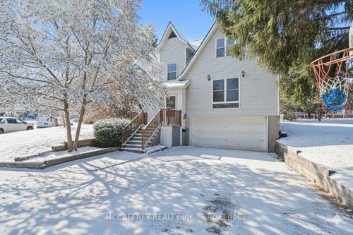 {{alt}} | Card Image