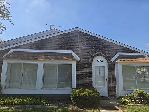 1773 Raleigh Ln, Hoffman Estates, IL, 60169-2519 | Card Image