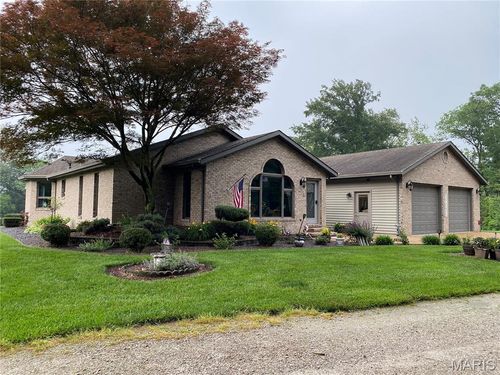 12702 Crestview Ln, Trenton, IL, 62293-1430 | Card Image