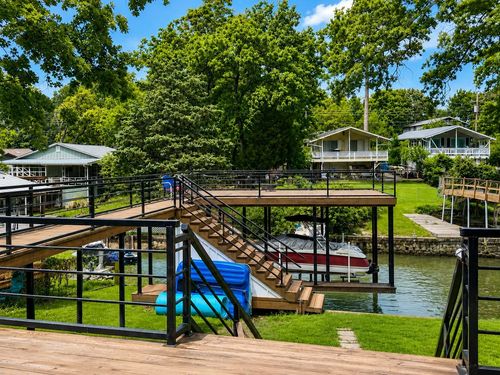 154 Harbor Dr, Gun Barrel City, TX, 75156-3523 | Card Image