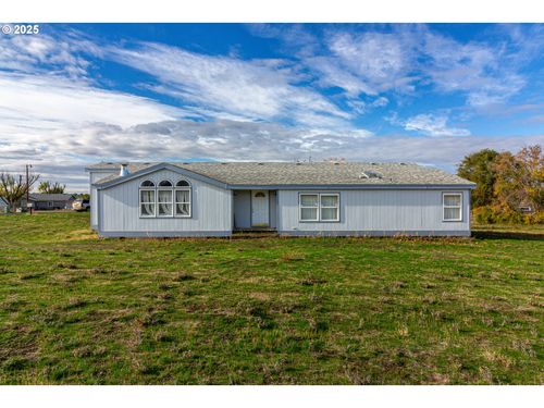 30683 Spring Ct, Hermiston, OR, 97838-9321 | Card Image