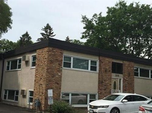 7673 E River Rd, Fridley, MN, 55432-3015 | Card Image