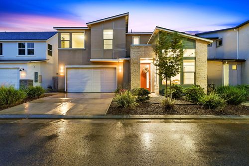 3345 W Florence Ave, Visalia, CA, 93277-5043 | Card Image