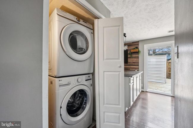 9030 Saint Steven Ct, Townhouse with 2 bedrooms, 3 bathrooms and null parking in MANASSAS PARK VA | Image 17