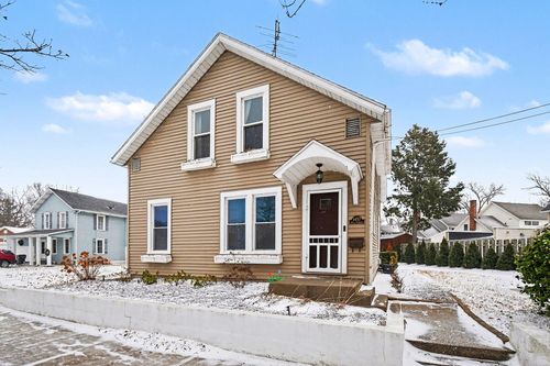 1457 Main Street, St. Joseph, MI, 49085 | Card Image