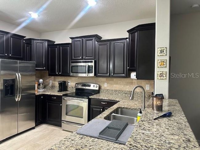 1438 Mallory Sail Pl, Townhouse with 3 bedrooms, 3 bathrooms and null parking in Brandon FL | Image 6