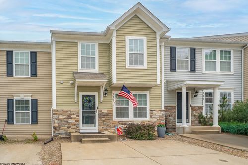 117 Auburn Dr, Morgantown, WV, 26501-2702 | Card Image