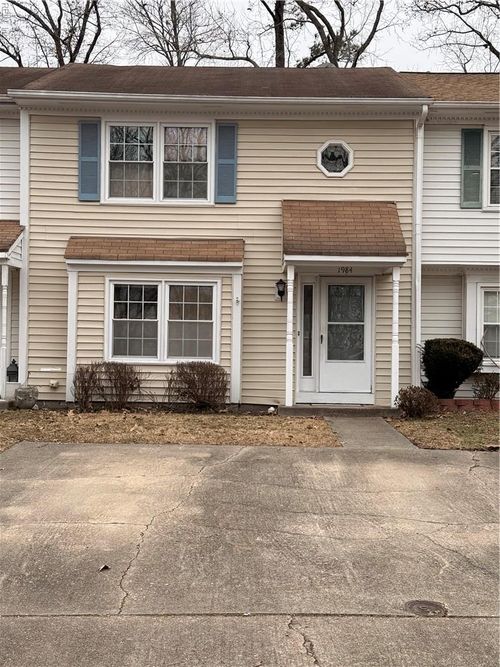 1984 Woodgate Arch, Chesapeake, VA, 23320-7807 | Card Image