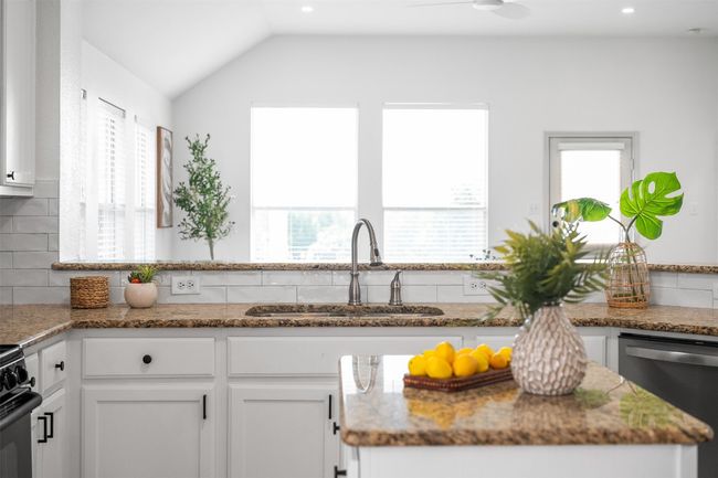 11704 Long Rifle Cv, House other with 3 bedrooms, 2 bathrooms and null parking in Austin TX | Image 4