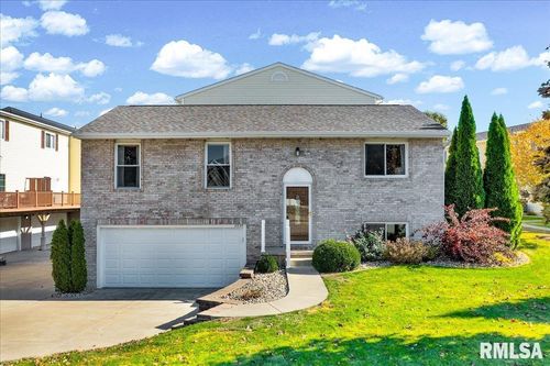 2020 S 2nd Ave, Morton, IL, 61550-2894 | Card Image