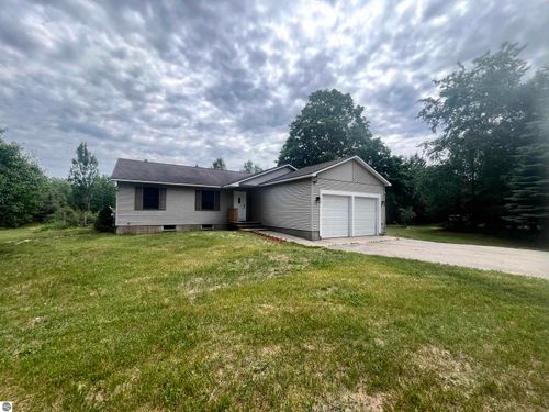 17661 Gray Ln, Interlochen, MI, 49643-9238 | Card Image