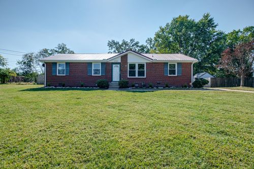 2189 Blakemore Dr, Clarksville, TN, 37040-7524 | Card Image