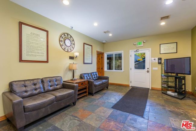 6957 Enfield Ave, House other with 6 bedrooms, 4 bathrooms and 4 parking in Reseda CA | Image 22