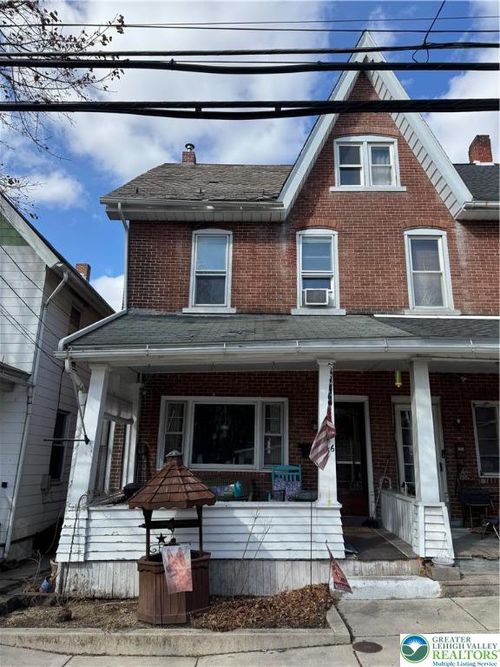 356 W Church St, Slatington, PA, 18080-1400 | Card Image