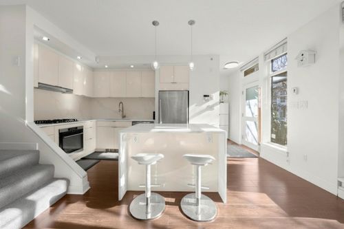 1053 Homer St, Vancouver, BC, V6B2X5 | Card Image