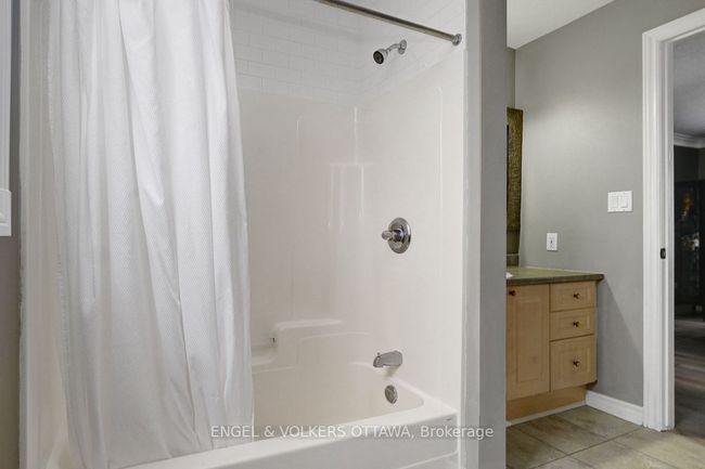 1A - 75 Lapointe Blvd, Condo with 3 bedrooms, 1 bathrooms and 2 parking in Embrun ON | Image 20