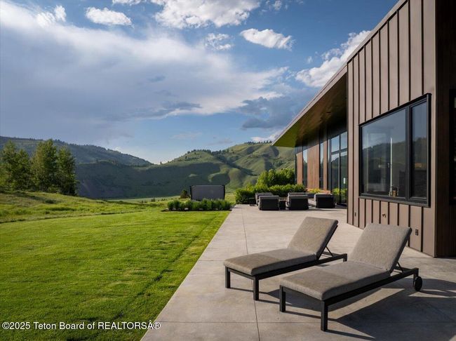 13175 River Bend Rd, House other with 3 bedrooms, 4 bathrooms and null parking in Jackson WY | Image 51