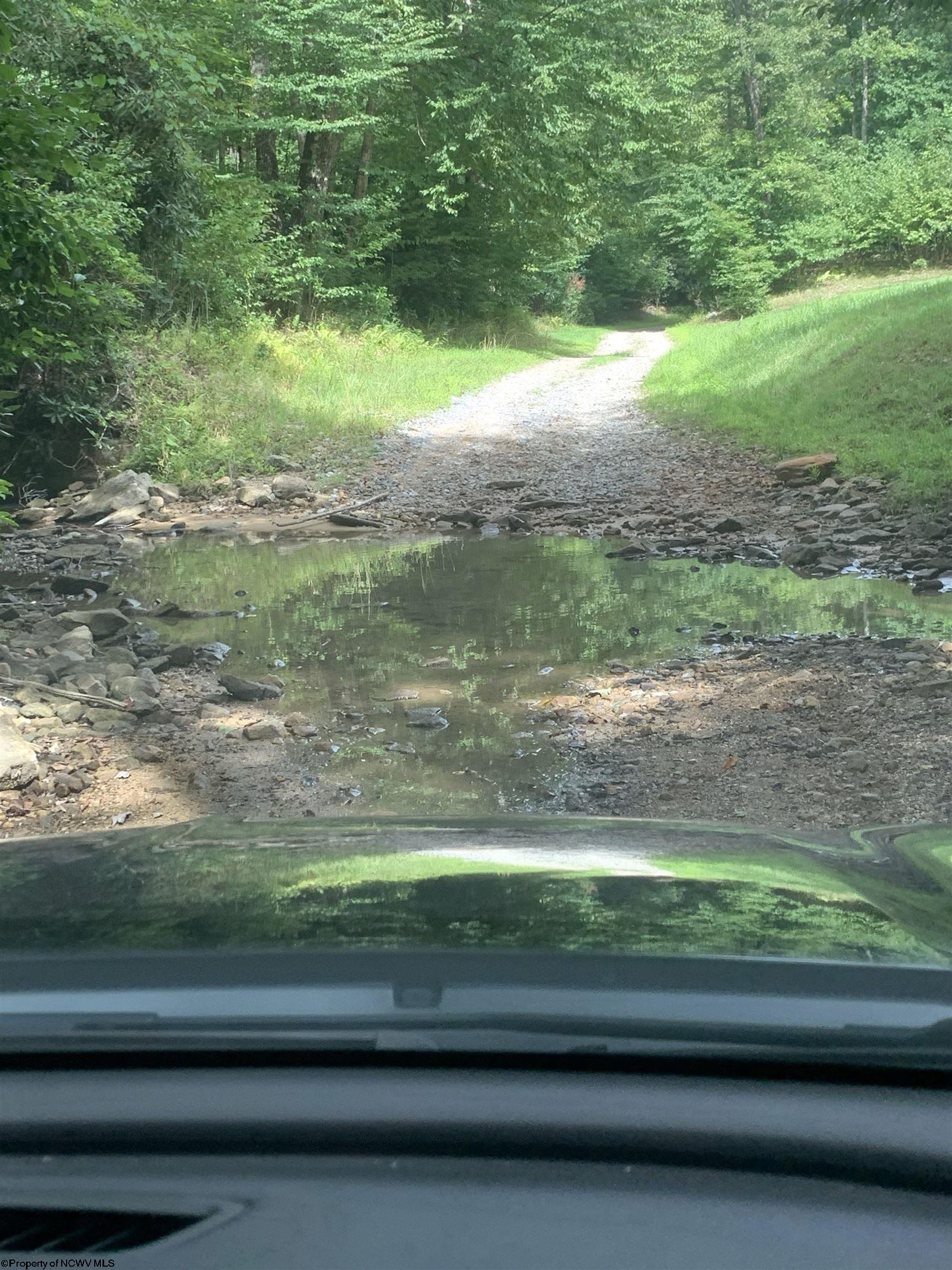 Land in Belington 4